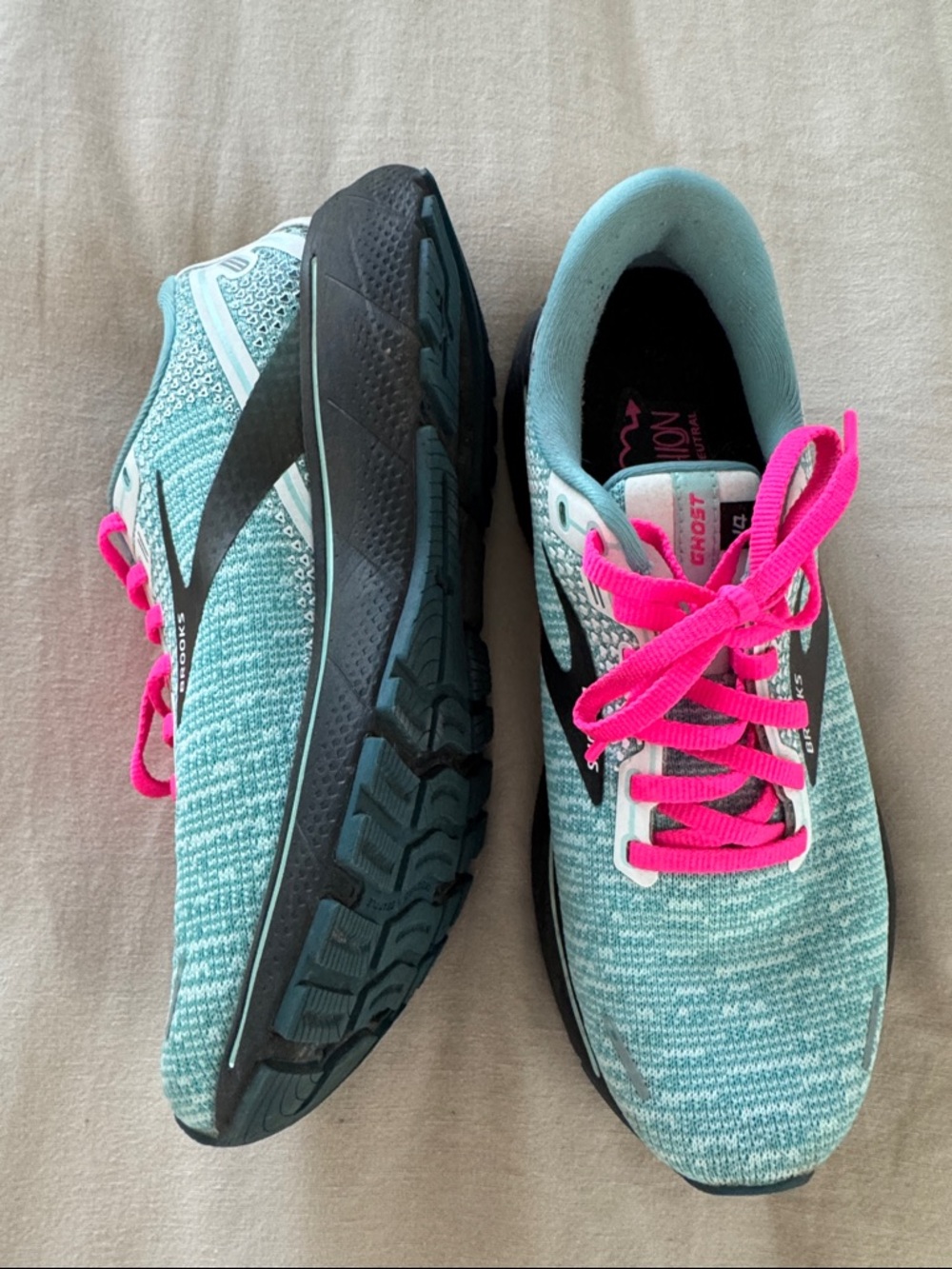 Brooks Women's Teal Knit Running Shoes with Hot Pink Laces